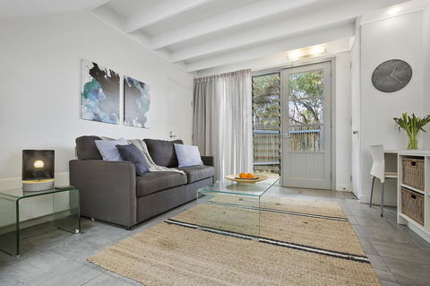 Oceanic Sorrento - Accommodation 4U 1