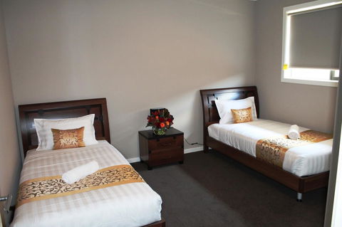 Atarhi Villas - Melbourne - Accommodation 4U 6