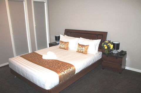 Atarhi Villas - Melbourne - Accommodation 4U 8