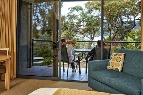 Lorne Surf Apartments - Accommodation 4U 1