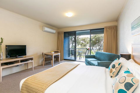 Lorne Surf Apartments - Accommodation 4U 26