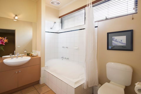 Lorne Surf Apartments - Accommodation 4U 33