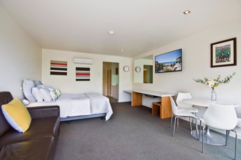 Lorne Bay View Motel - Accommodation 4U 24