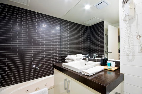 Lorne Bay View Motel - Accommodation 4U 39