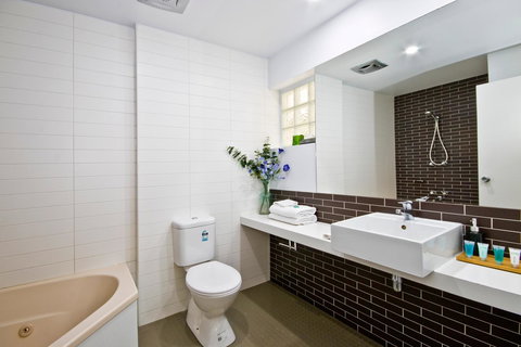 Lorne Bay View Motel - Accommodation 4U 35