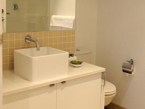 The Victoria Apartments - Accommodation 4U 16