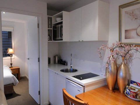 The Victoria Apartments - Accommodation 4U 18