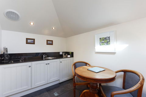 54 On Bank - Accommodation 4U 21
