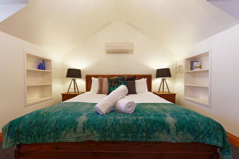 54 On Bank - Accommodation 4U 42