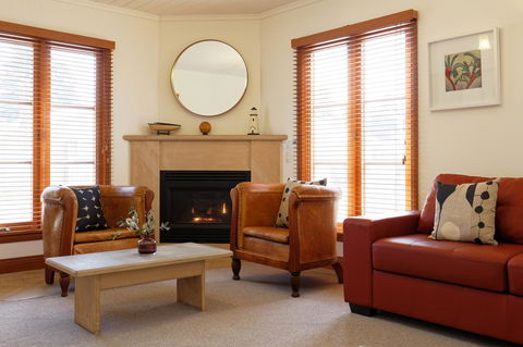 54 On Bank - Accommodation 4U 28
