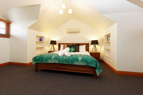 54 On Bank - Accommodation 4U 41