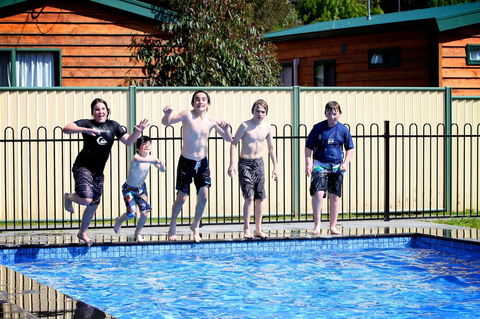 Tasman Holiday Parks - Geelong - Accommodation 4U 2