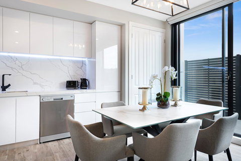 Manhattan Apartments - Caulfield North - Accommodation 4U 18