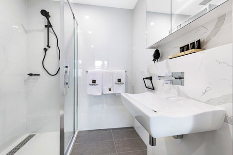 Manhattan Apartments - Caulfield North - Accommodation 4U 13