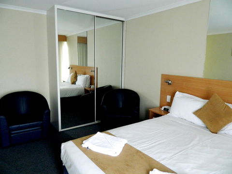 Ciloms Airport Lodge - Accommodation 4U 37