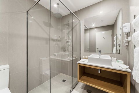 Ciloms Airport Lodge - Accommodation 4U 8