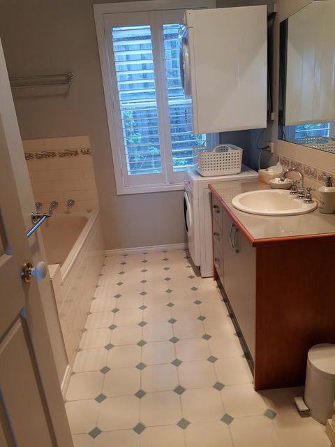 Oxford Rise Apartment - Accommodation 4U 10