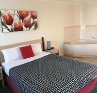 Beachcomber Motel  Apartments - Accommodation 4U