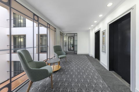The Savoy Hotel On Little Collins Melbourne - Accommodation 4U 10
