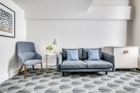 The Savoy Hotel On Little Collins Melbourne - Accommodation 4U 8