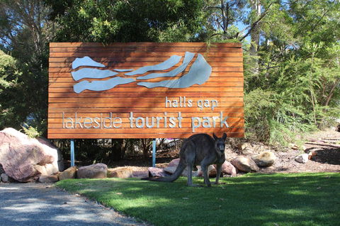 Halls Gap Lakeside Tourist Park - Accommodation 4U 3