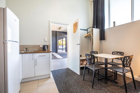 Nightcap At Seaford Hotel - Accommodation 4U 14
