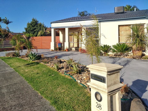 Waterfront Retreat - Accommodation 4U 6