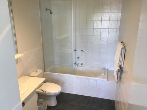 Geelong Waterfront Penthouse Apartment - Accommodation 4U 15
