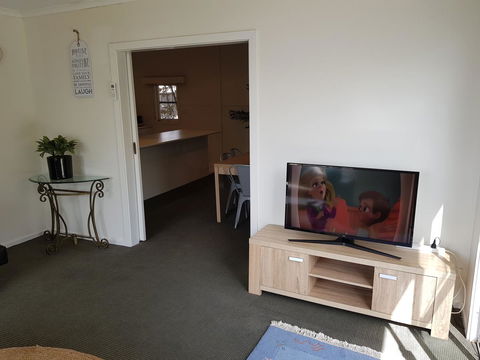 Dromana Holiday Beach House - Accommodation 4U 1