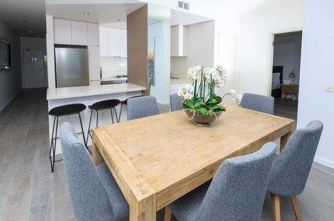 Waterfront Melbourne Apartments - Accommodation 4U 10
