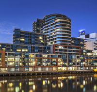 Waterfront Melbourne Apartments - Accommodation 4U