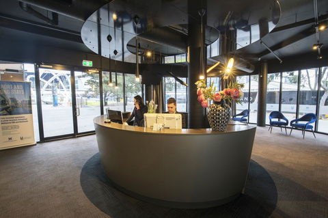 Waterfront Melbourne Apartments - Accommodation 4U 6