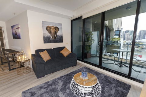 Waterfront Melbourne Apartments - Accommodation 4U 42