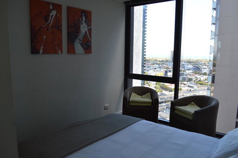3BR Apartment At Victoria Tower Southbank - Accommodation 4U 10