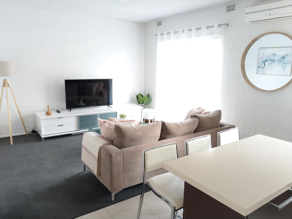 North Melbourne VIC Accommodation 4U