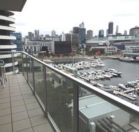 AKOM Docklands - Accommodation 4U