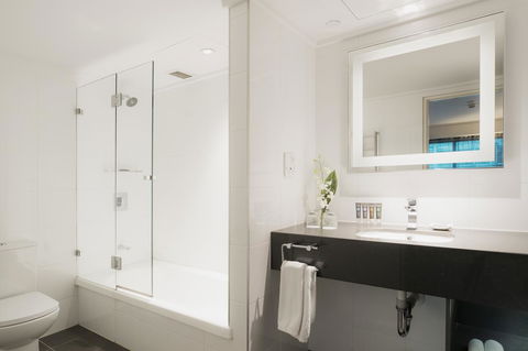 Novotel Melbourne On Collins - Accommodation 4U 4