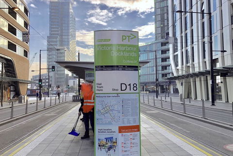 Pride Docklands Waterfront Apartment City View - Accommodation 4U 20