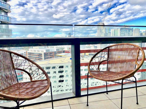 Pride Docklands Waterfront Apartment City View - Accommodation 4U 31