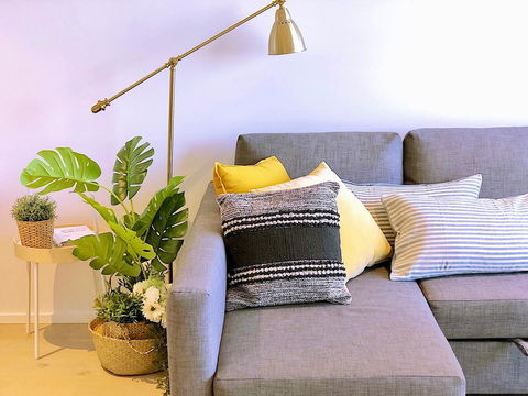 Pride Docklands Waterfront Apartment City View - Accommodation 4U 29