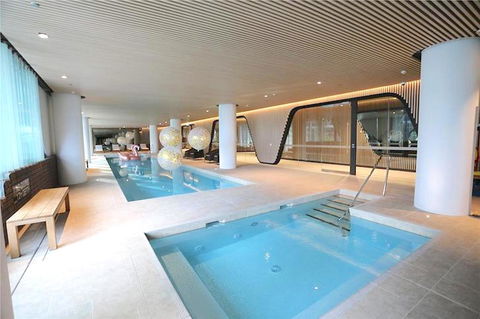 Pride Docklands Waterfront Apartment City View - Accommodation 4U 19