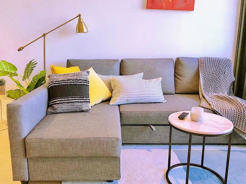 Pride Docklands Waterfront Apartment City View - Accommodation 4U 32