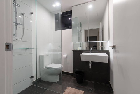 Doncaster Private Collection 2 Bed Townhouse@Pearl - Accommodation 4U 7