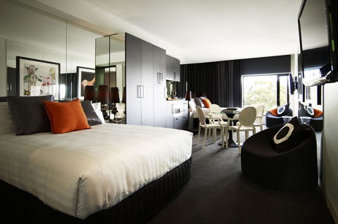 The Cullen Melbourne - Art Series - Accommodation 4U 16