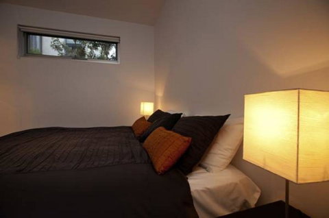 Battery Cove Beach Front Apartment - Accommodation 4U 15