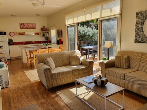 Rural 5 Star Villa\'s With Resort Amenities - Accommodation 4U 2