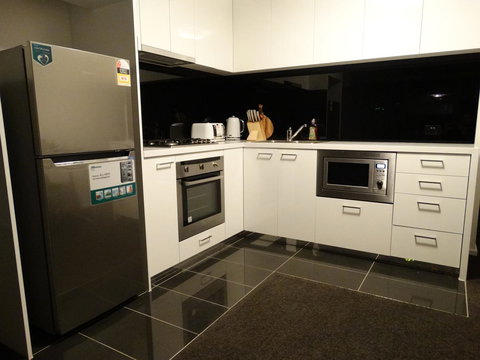 Cloud9 Luxury Apartments - Accommodation 4U 5