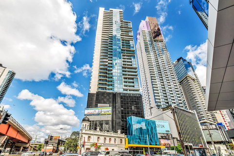 Cloud9 Luxury Apartments - Accommodation 4U 17