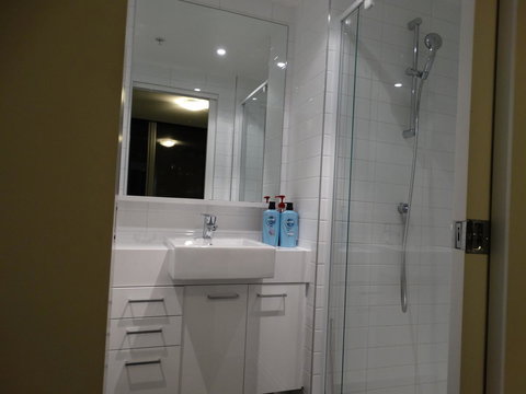 Cloud9 Luxury Apartments - Accommodation 4U 9