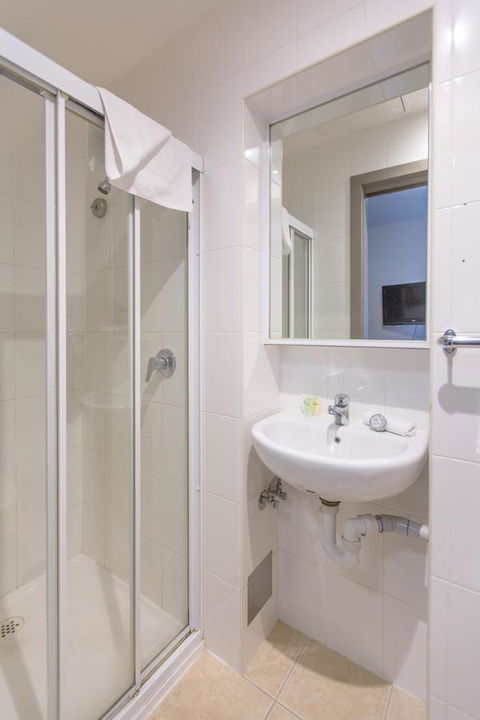 City Square Motel - Accommodation 4U 21